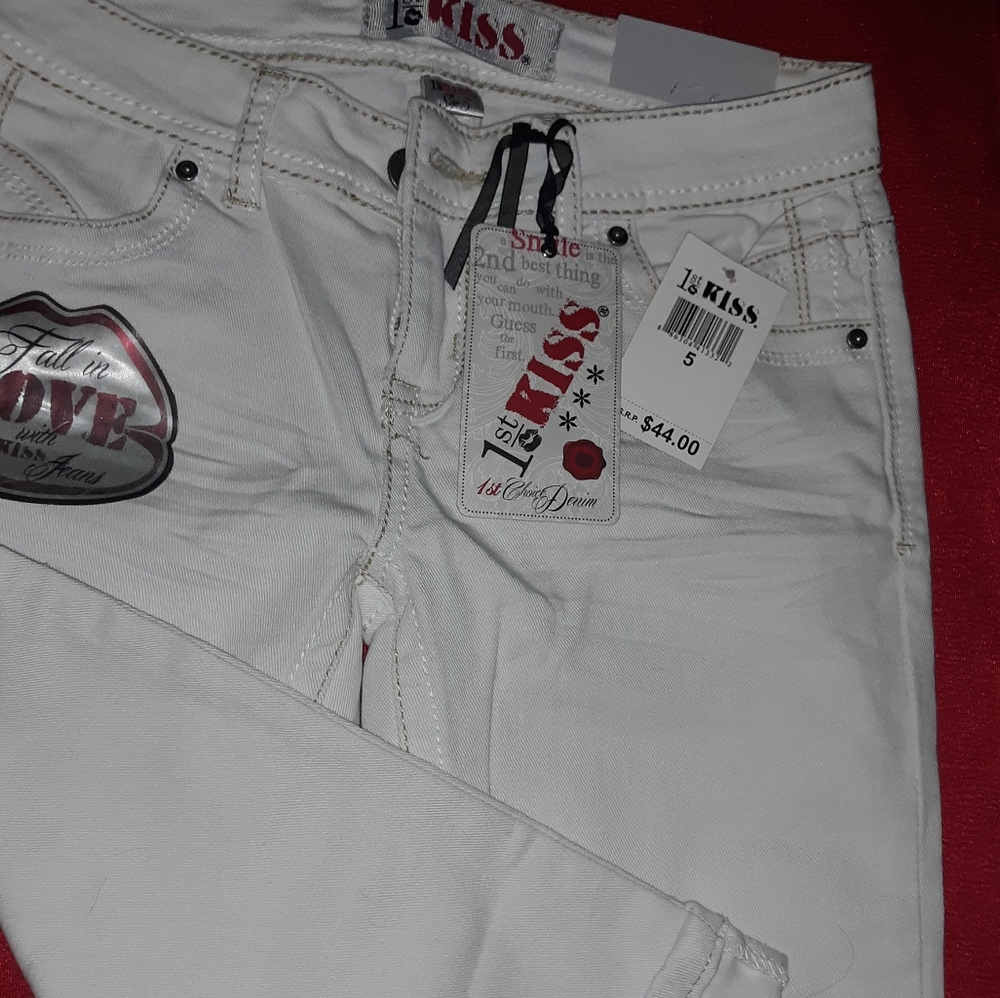 Capris - Picture 2 of 4